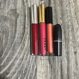 Lip gloss bundle!